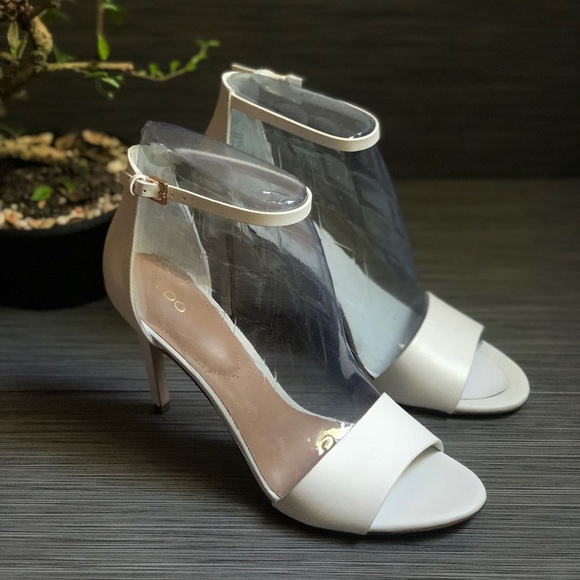 NWT White Leather Classy High Heel Dress Sandal - Picture 2 of 8